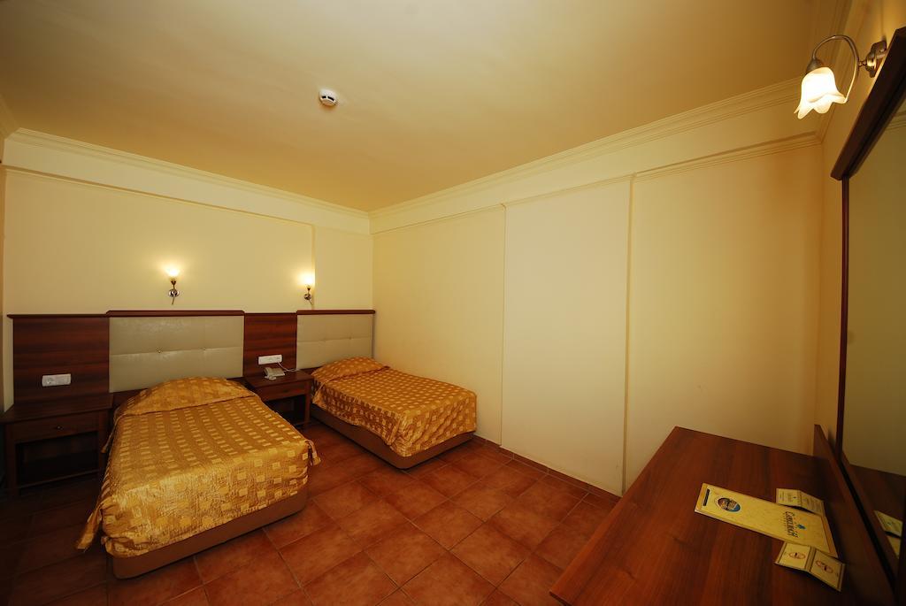 Luna Beach Deluxe Hotel Marmaris Room photo